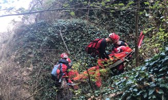 Salvamontiștii clujeni, exercițiu complet de salvare din perete, în Cheile Turzii
