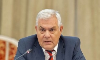 Angel Tîlvăr, învestit oficial în funcţia de ministru al Apărării