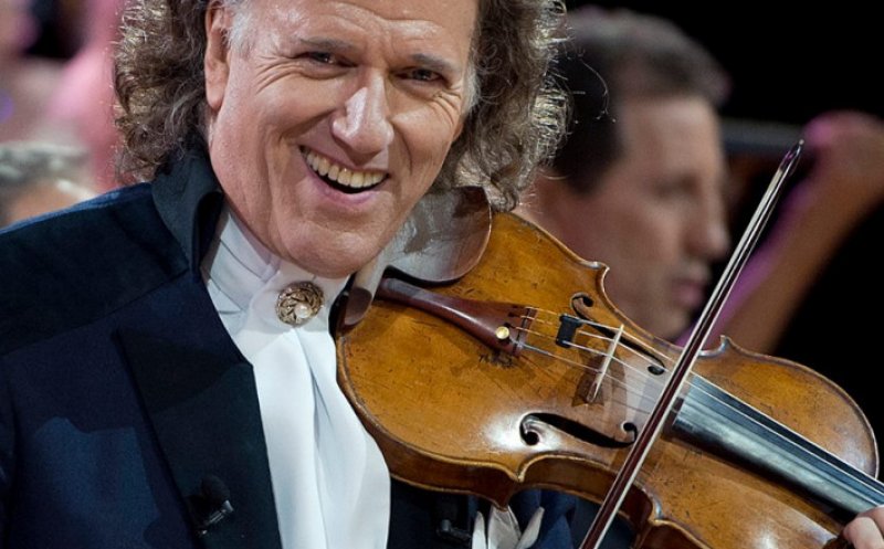 S-au vândut în câteva ore TOATE biletele la concertul lui Andre Rieu de la BT ARENA. Violonistul va oferi încă un concert, în 4 martie