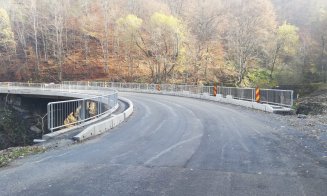Se lucrează de zor pe un drum turistic din Cluj. Mai mult de jumătate a fost deja asfaltat