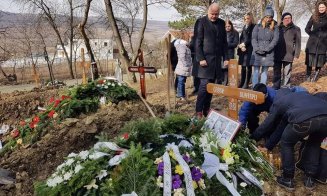 Bărbat din Cluj, MORT de 2 ani, căutat din nou de autorități ca să îi trimită... un card social. Certificatul de deces a fost trimis la ”toate autorit
