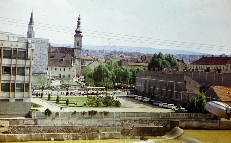 Cluj-Napoca, anii '70! O singură fotografie, mai multe ipostaze care azi nu mai sunt vizibile