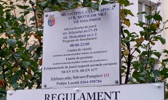 Bunicii din Mănăştur s-au săturat să stea DREPŢI şi vor băncile înapoi. Parcul de pe Islazului "jefuit" de locurile de repaus