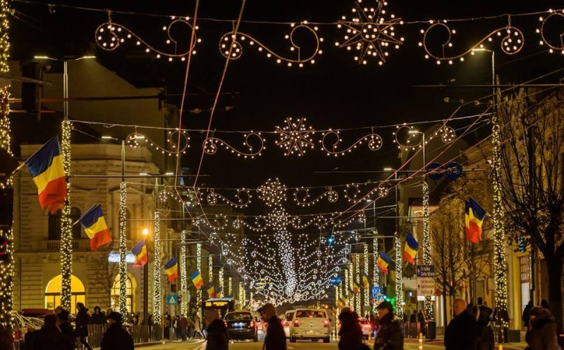 A început împodobirea Clujului cu luminițe de Crăciun. Cum promite primarul să facă economie la curent