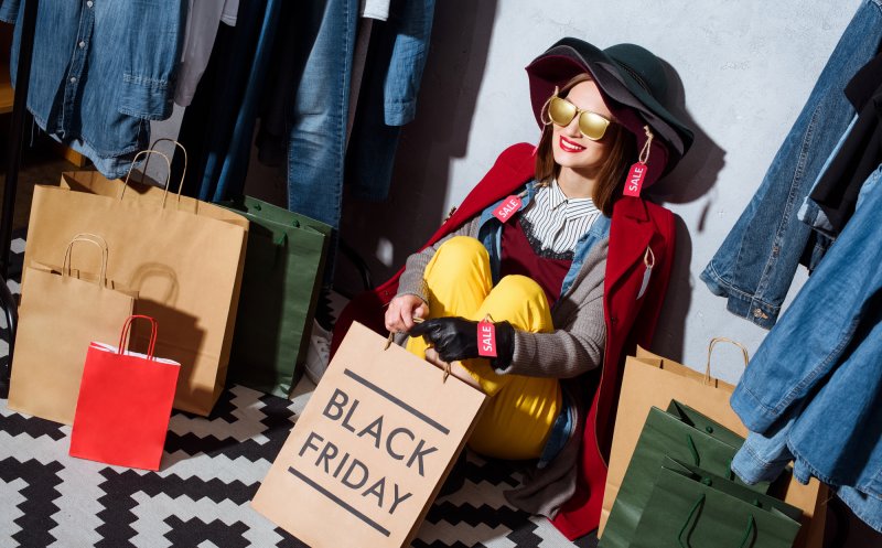 Black Friday 2022. 214 milioane de lei a cheltuit lumea după primele patru ore ale zilei cu „mega” oferte