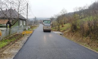 A început asfaltarea unui nou drum județean din Cluj