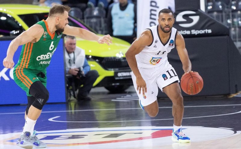 Mutare surprinzătoare. U-BT a anunțat despărțirea de Jordan Taylor
