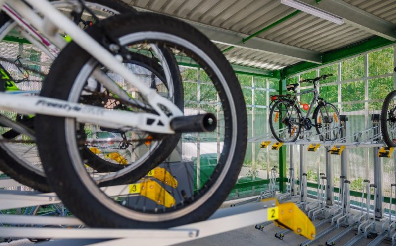 Parcări securizate pentru biciclete în Cluj-Napoca: Unde vor fi amplasate următoarele containere