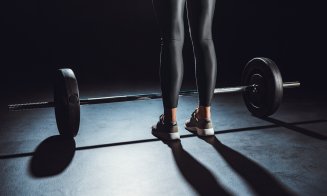 Moarte subită pentru o tânără de doar 17 ani  la o sală de fitness din Alba. I s-a făcut rău în timpul unui exercițiu