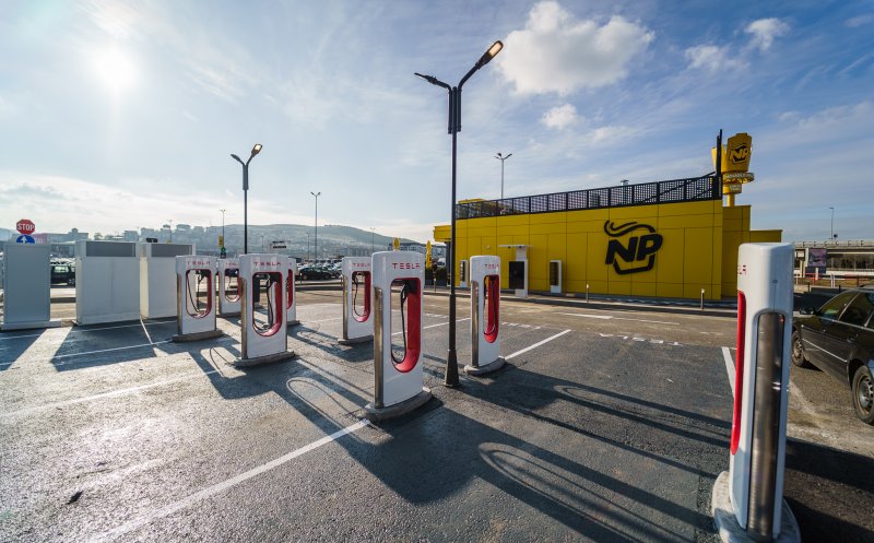 Supercharger-ul lui Elon Musk a ajuns la Cluj