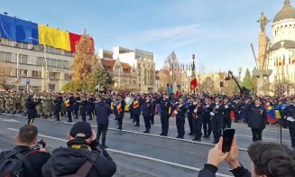 Cluj-Napoca sărbătorește Ziua Națională a României / A început parada militară
