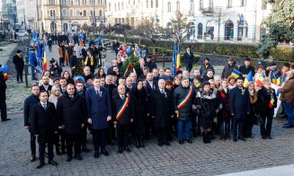 Cum au început manifestările de 1 Decembrie la Cluj-Napoca: depunere de coroane în Piața Mihai Viteazul