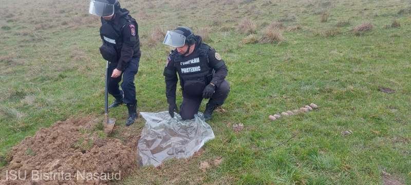 Muniție extrem de periculoasă și neexplodată găsită în peretele unei case la o demolare