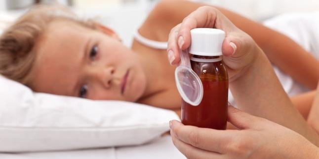 În plin val de viroze, unul dintre cele mai căutate medicamente pentru copii nu se găsește în farmacii