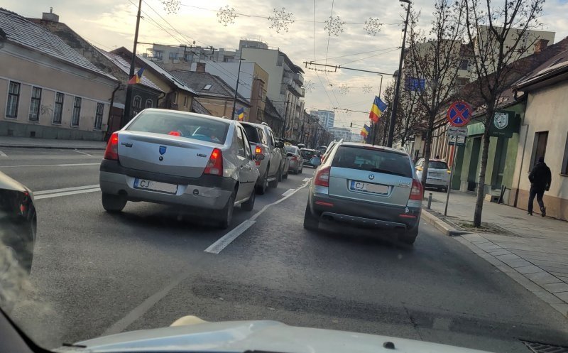 Accident cu două mașini pe Moților