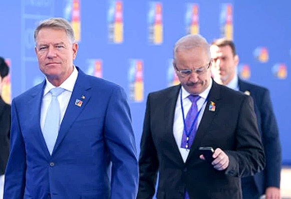 Dîncu, despre demisia de la Apărare şi comunicarea cu Iohannis: "Ce să vorbesc cu președintele?"