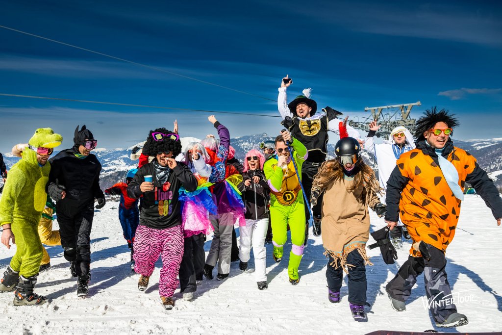 Winter Tour face atmosferă pentru al 10-lea an consecutiv pe pârtiile din România. Sinaia, new entry în calendar