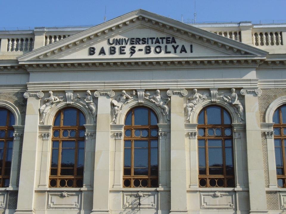 UBB intră în concurență cu UMF Cluj și lansează școala de medicină UBBMed
