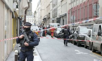 ATAC armat în Paris. Trei morţi