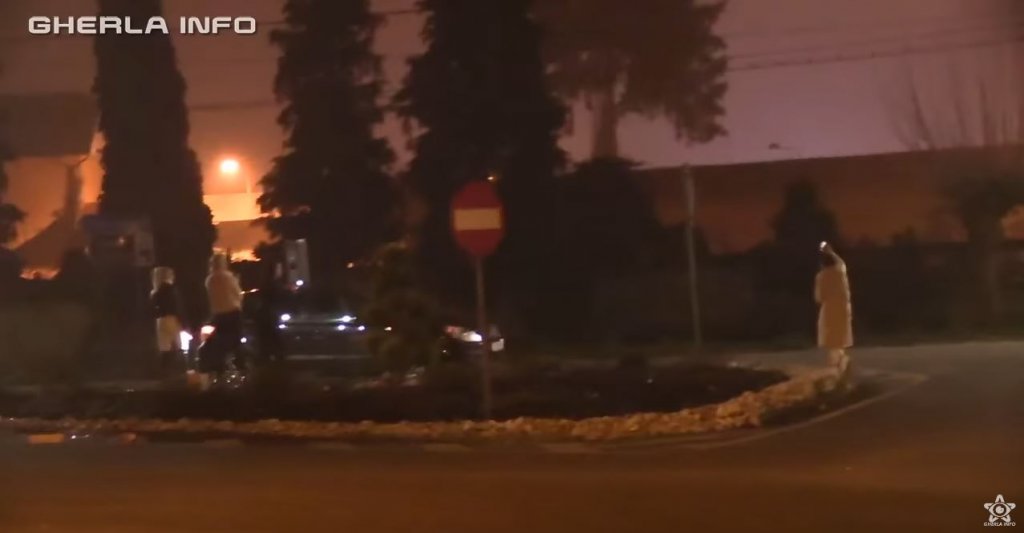 Revelion la gardul Penitenciarului Gherla. Fetele au făcut party cu boxe și artificii pentru băieții închiși