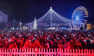 Atmosferă și multă voie bună în Piața Unirii din Cluj-Napoca la Revelion 2023