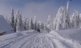 La munte a venit iarna, este frig și ninge de ore bune. Unde poți schia weekendul ăsta