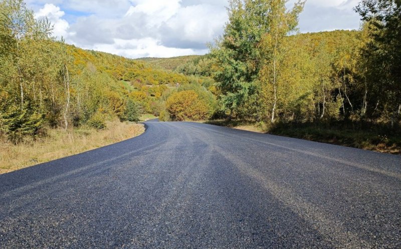 Câte drumuri județene din Cluj au fost reparate în 2022. S-a intervenit pe mai mult de 400 km