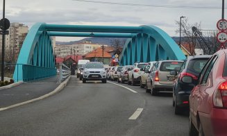 Podul Porțelanului. De abia a fost deschis și deja e aglomerat: „Podul e gata, traficul rămâne”