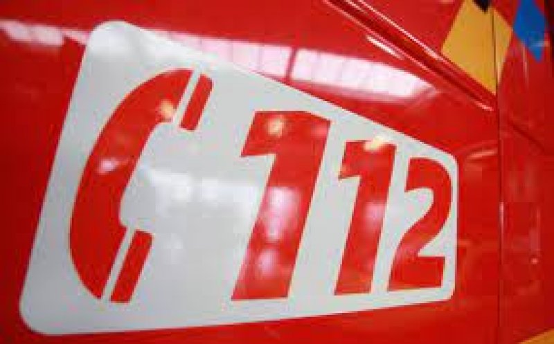 Trăzniți la 112. A sunat să spună că ÎMPUȘCĂ oamenii, dar a fost o alarmă FALSĂ. VEZI ce amendă a primit