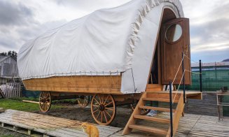 Cazare la CĂRUŢĂ cu COVILTIR: Soluție îndrăzneață pentru afaceri în turism sau alternativă la hoteluri și pensiuni