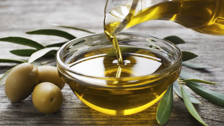 Uleiul de măsline, ingredientul minune din bucătărie. Patru moduri simple prin care poți consuma mai mult