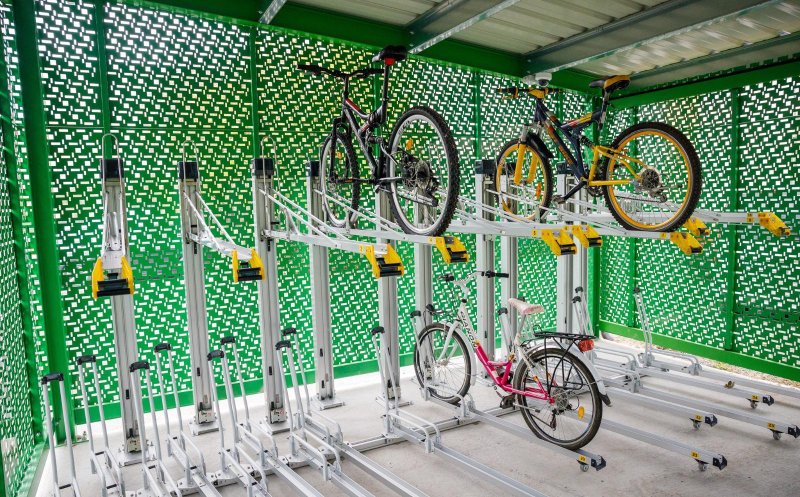 250 de locuri noi în parcările securizate de biciclete