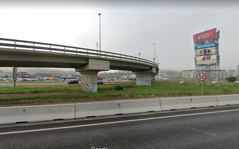 Pasarelă peste drumul ce merge spre Florești și bandă dedicată  de bus până în Mărăști