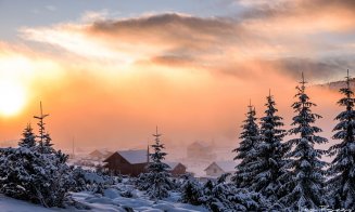 Imagini superbe cu răsăritul înghețat din zona Băișoara