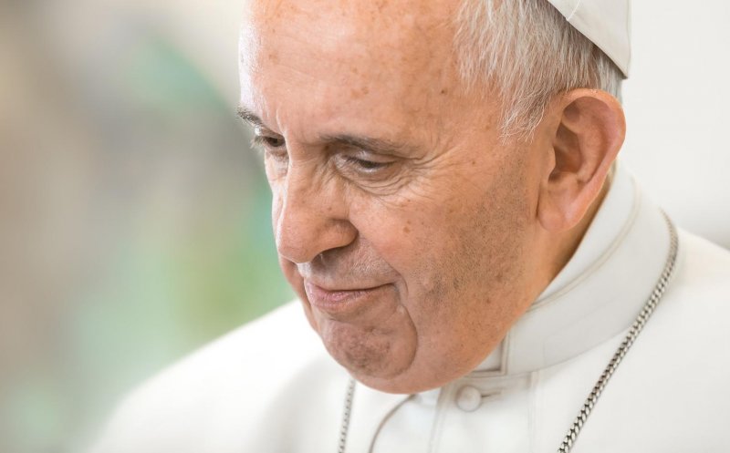 Papa Francisc, apel ca persoanele LGBTQ să fie primite în biserică: "A fi homosexual nu este o crimă"