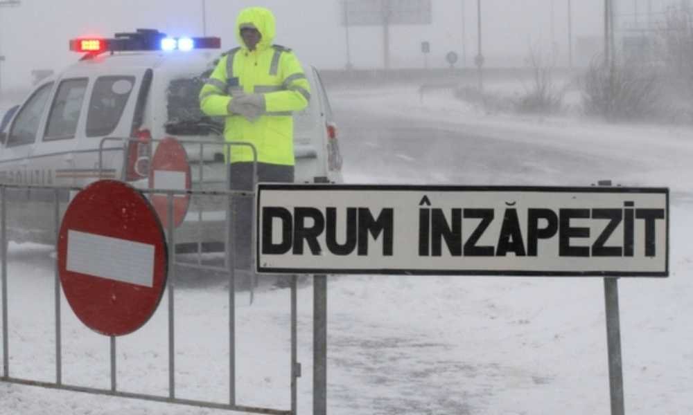 Atenție șoferi! 14 drumuri județene din Cluj, închise din cauza ninsorii. Ce recomandă poliția