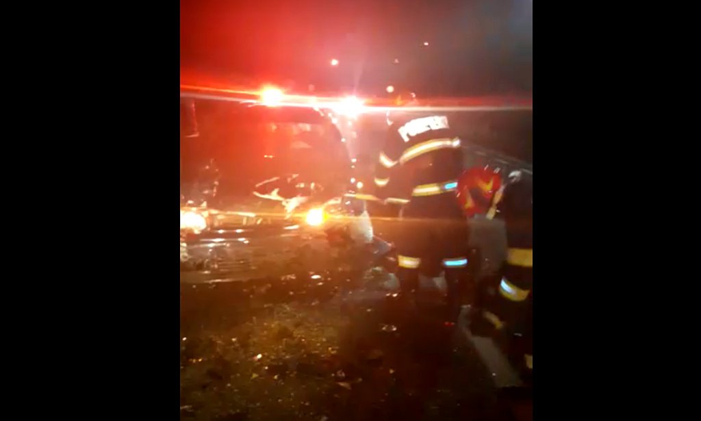 Accident MORTAL la Negreni după o depășire neregulamentară: Una dintre cele 6 victime ale accidentului și-a pierdut viața. Avea 17 ani