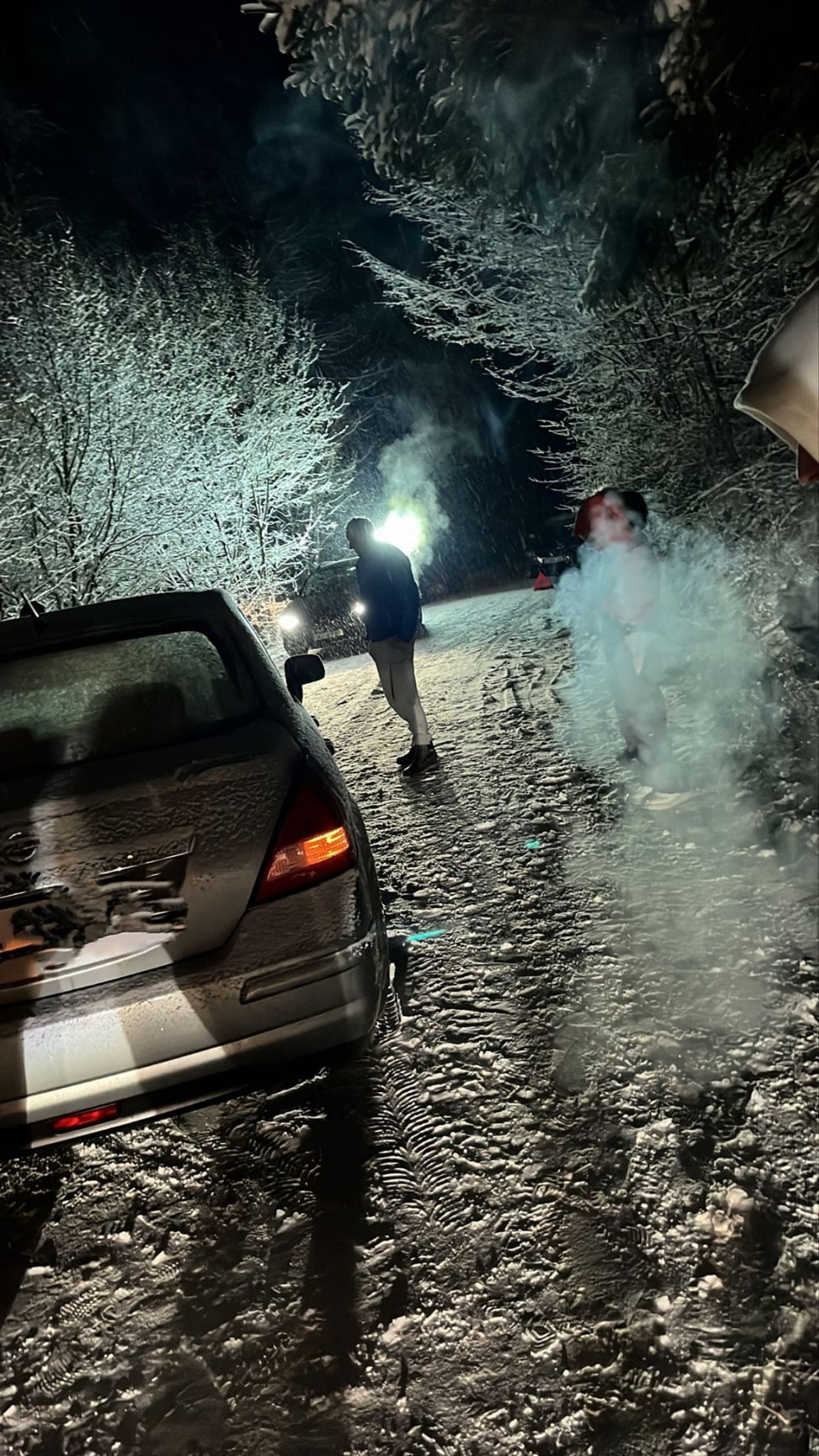 16 mașini au rămas blocate în weekend pe "Drumul Generalului". CERT Rescue: Informați-vă bine despre traseu!/ Ce sectoare de drum sunt închise