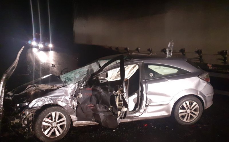 ACCIDENT în județul Cluj:  A intrat cu mașina într-un autotren după ce a pierdut controlul volanului