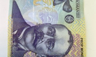 Curier țepuit de client. A primit bani falși