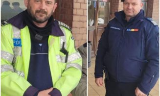 Doi polițiști din Cluj au găsit și înapoiat o borsetă cu 20.000 de lei. Un bătrân a uitat-o în tren