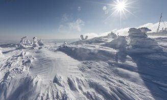 Imagini de poveste! Cum arată „Regatul de gheață” de pe Vlădeasa