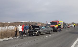 Accident la ieșirea din Huedin. Un bărbat a fost transportat la spital