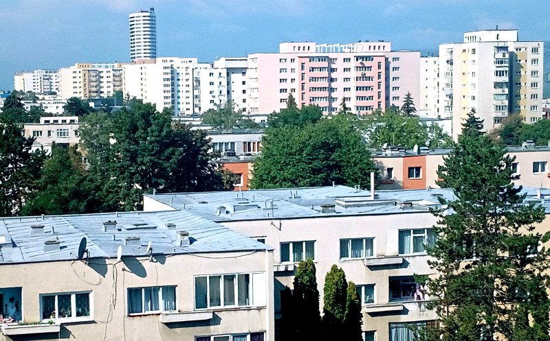 Apartamentele construite înainte de cutremurul din '77 vor avea prețuri în cădere liberă