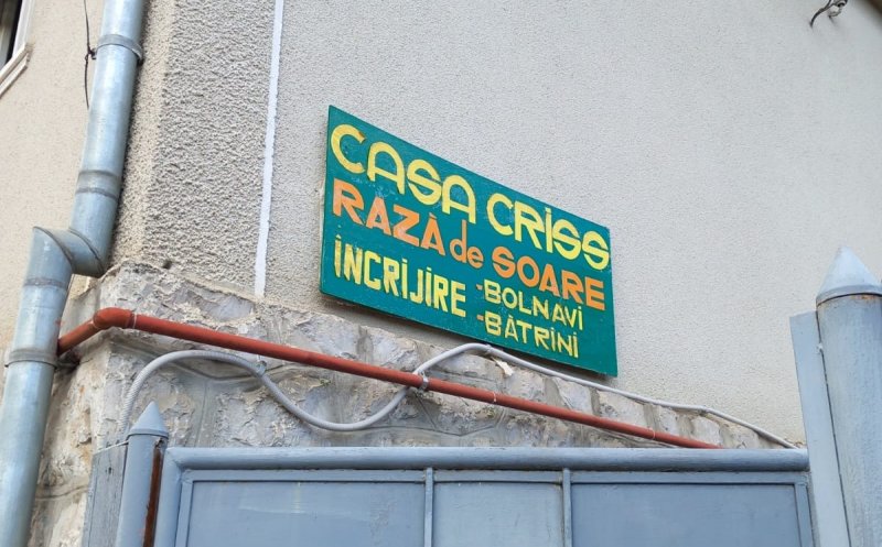 Vârstnicii, tratați în ultimul hal în căminele de bătrâni din Cluj: mâncare expirată, lenjerii de pat murdare, WC-uri insalubre