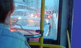 Floreştenii, din nou blocaţi în trafic luni dimineaţa. "Nu merge niciun semafor"