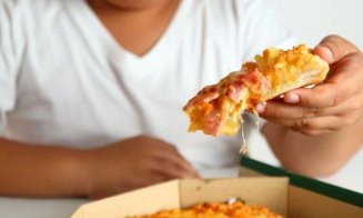 Studiu: 1 din 5 copii, la risc de tulburare de alimentație: bulimie, anorexie sau mâncat excesiv