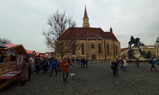 La Cluj-Napoca au apărut și mărțișoare pentru pisici/ Prețuri între 15 - 100 lei pentru un simbol al primăverii