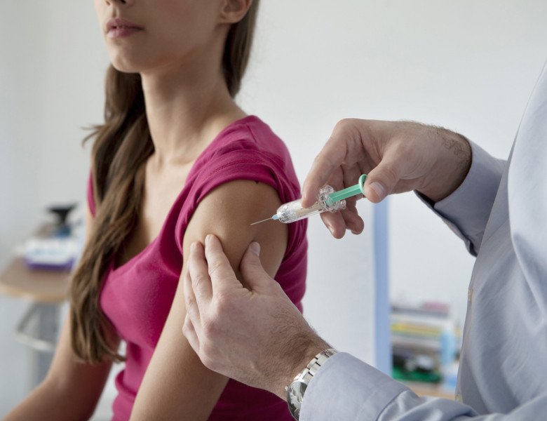 Acțiune masivă de vaccinare anti-HPV în școlile din Franța