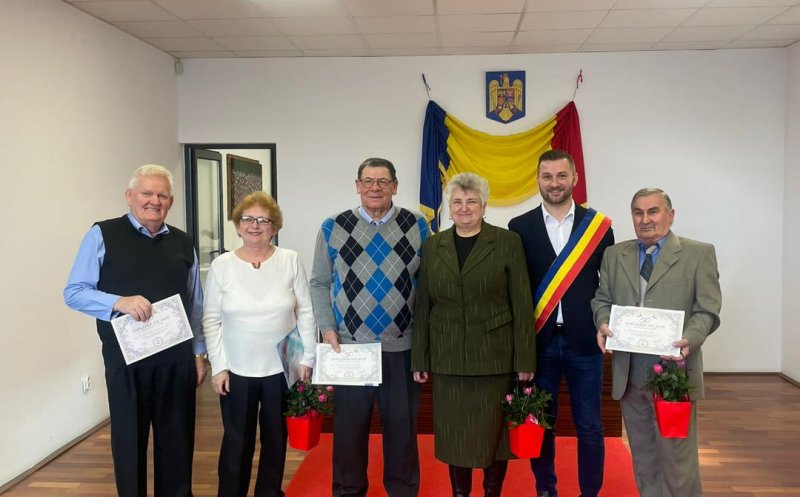 Primarul din Florești a premiat cuplurile cu 50 de ani de căsătorie: „Cel mai frumos cadou pe care îl poți oferi este să îți dedici viața jumătății tale”